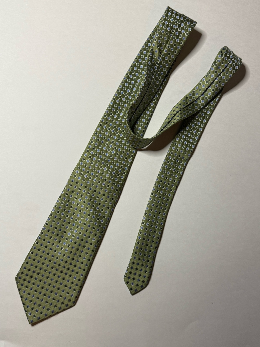 Jones New York Olive Green Geometric Tie with Navy Accents